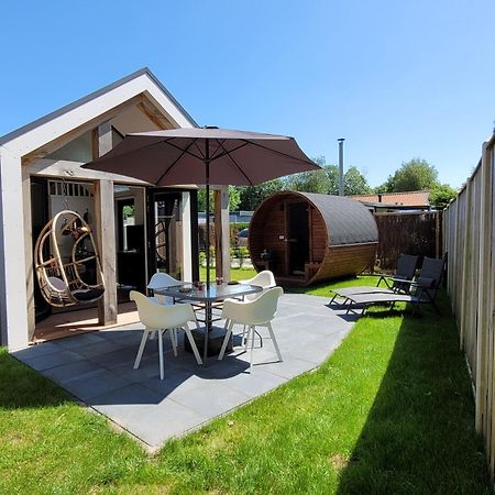 Tiny Zen House In Heinkenszand With Private Sauna, Airco, Outdoor Swimming Pool, Wifi And 2 Bedrooms المظهر الخارجي الصورة