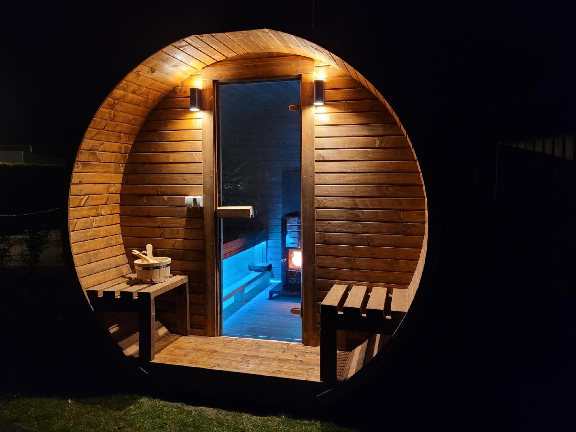 Tiny Zen House In Heinkenszand With Private Sauna, Airco, Outdoor Swimming Pool, Wifi And 2 Bedrooms المظهر الخارجي الصورة